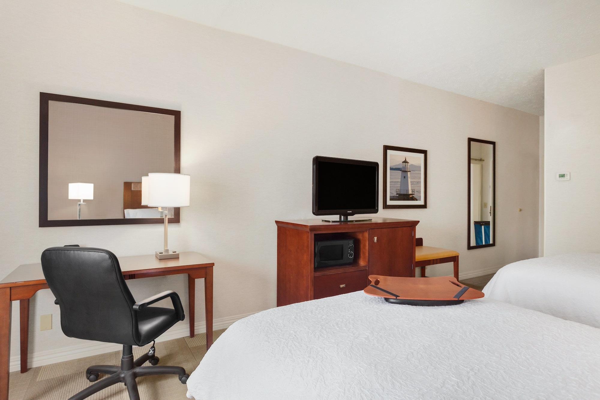 Hampton Inn Burlington - Colchester Exterior foto