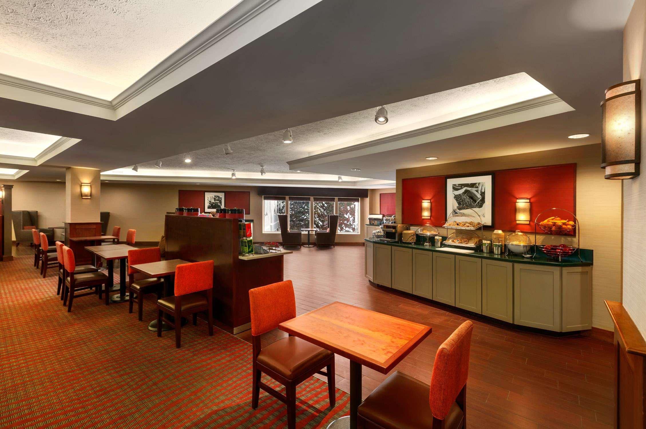 Hampton Inn Burlington - Colchester Exterior foto