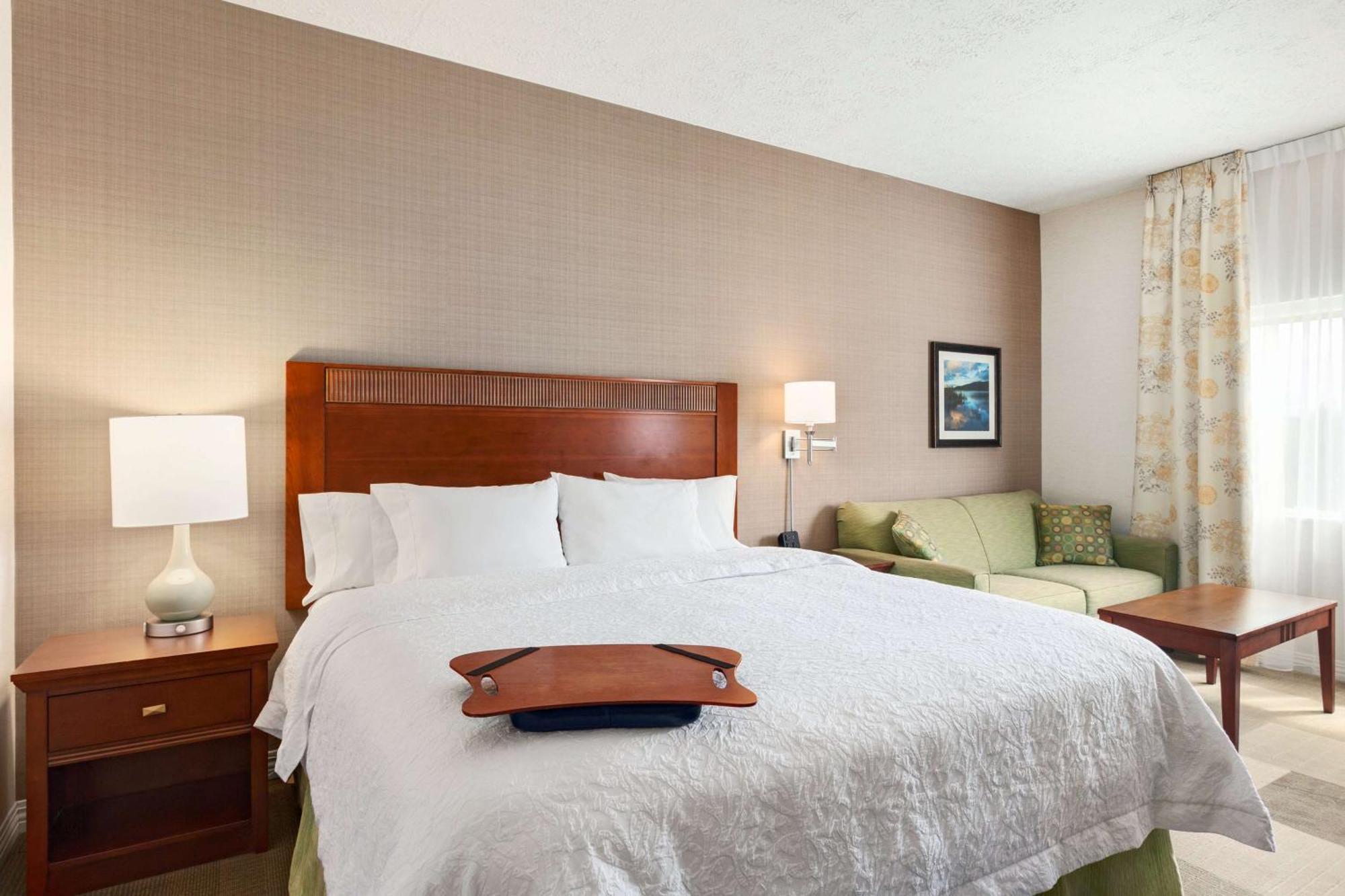 Hampton Inn Burlington - Colchester Exterior foto