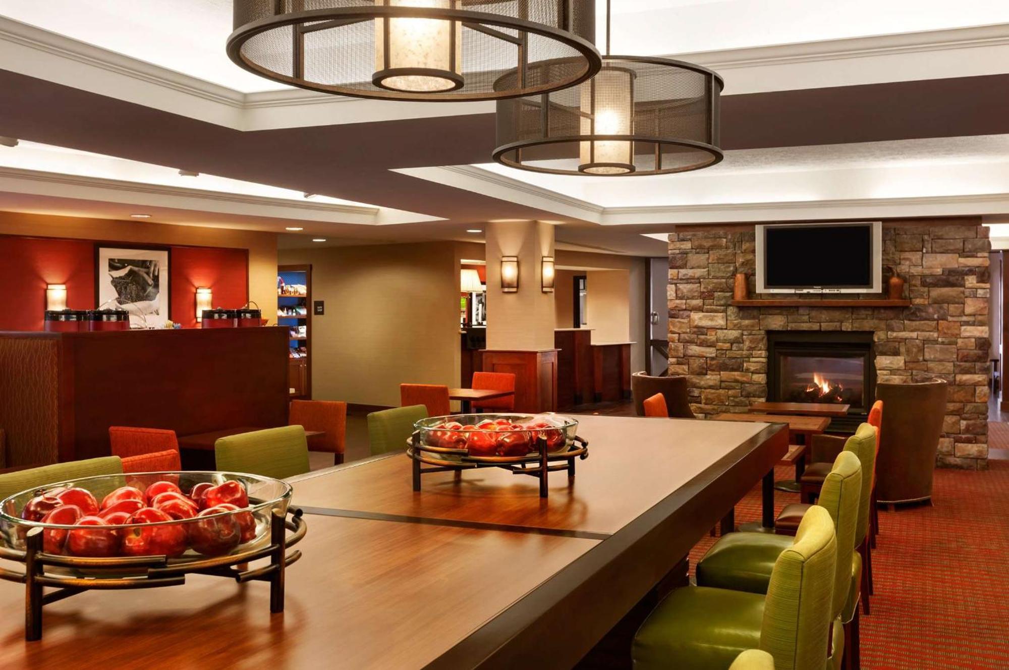 Hampton Inn Burlington - Colchester Exterior foto